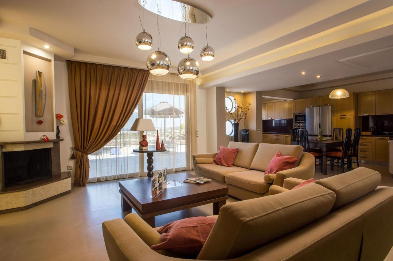 Des & Coo Luxury Villa With Private Pool Фалираки Экстерьер фото