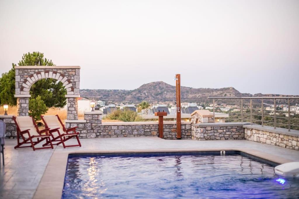 Des & Coo Luxury Villa With Private Pool Фалираки Экстерьер фото